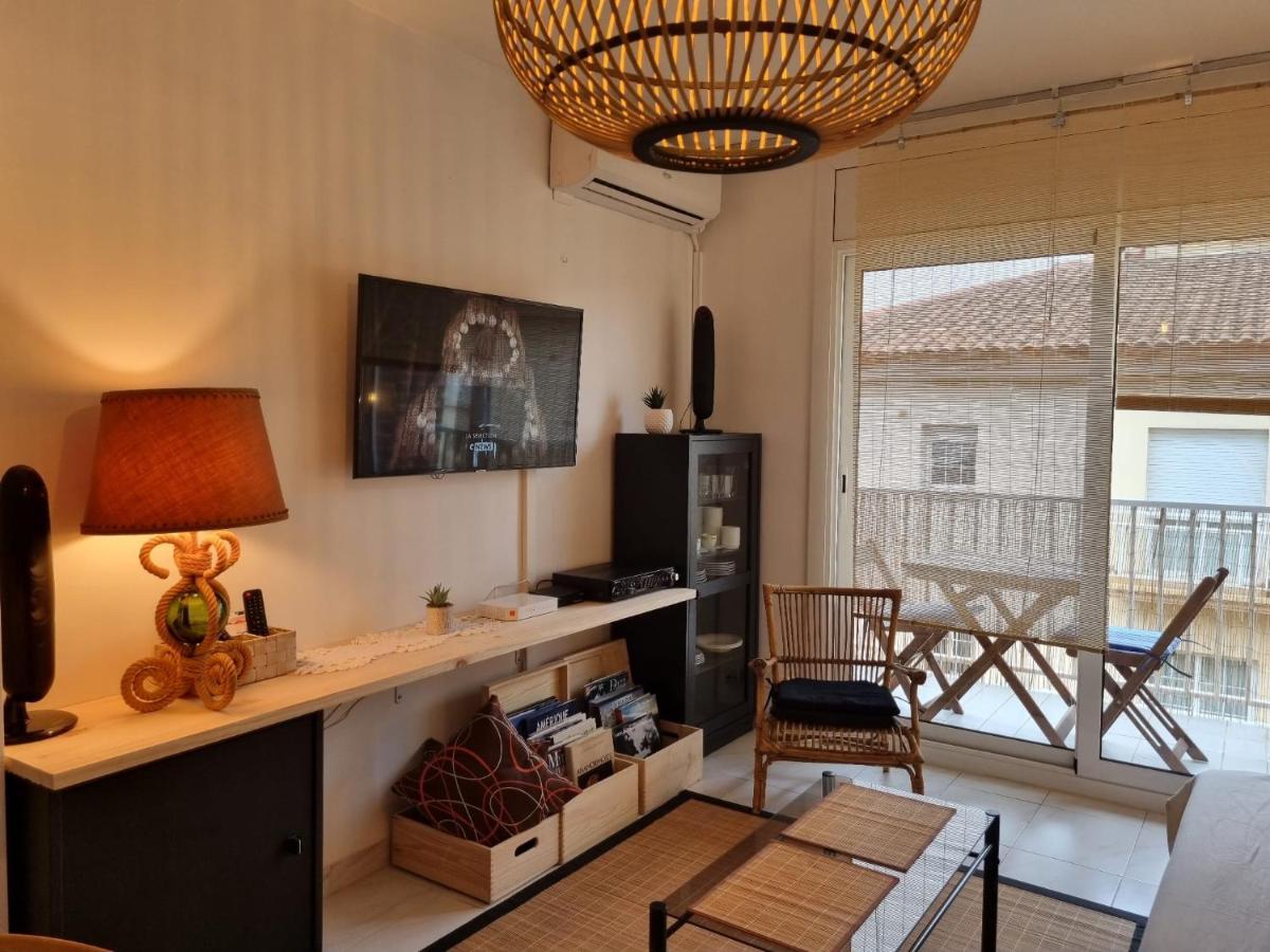 Lovely One Bedroom With Balcony Росас Экстерьер фото